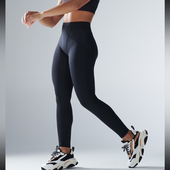 Savage X Fenty Curve Alert High-Waist Rib Legging Black - Picture 3 of 13